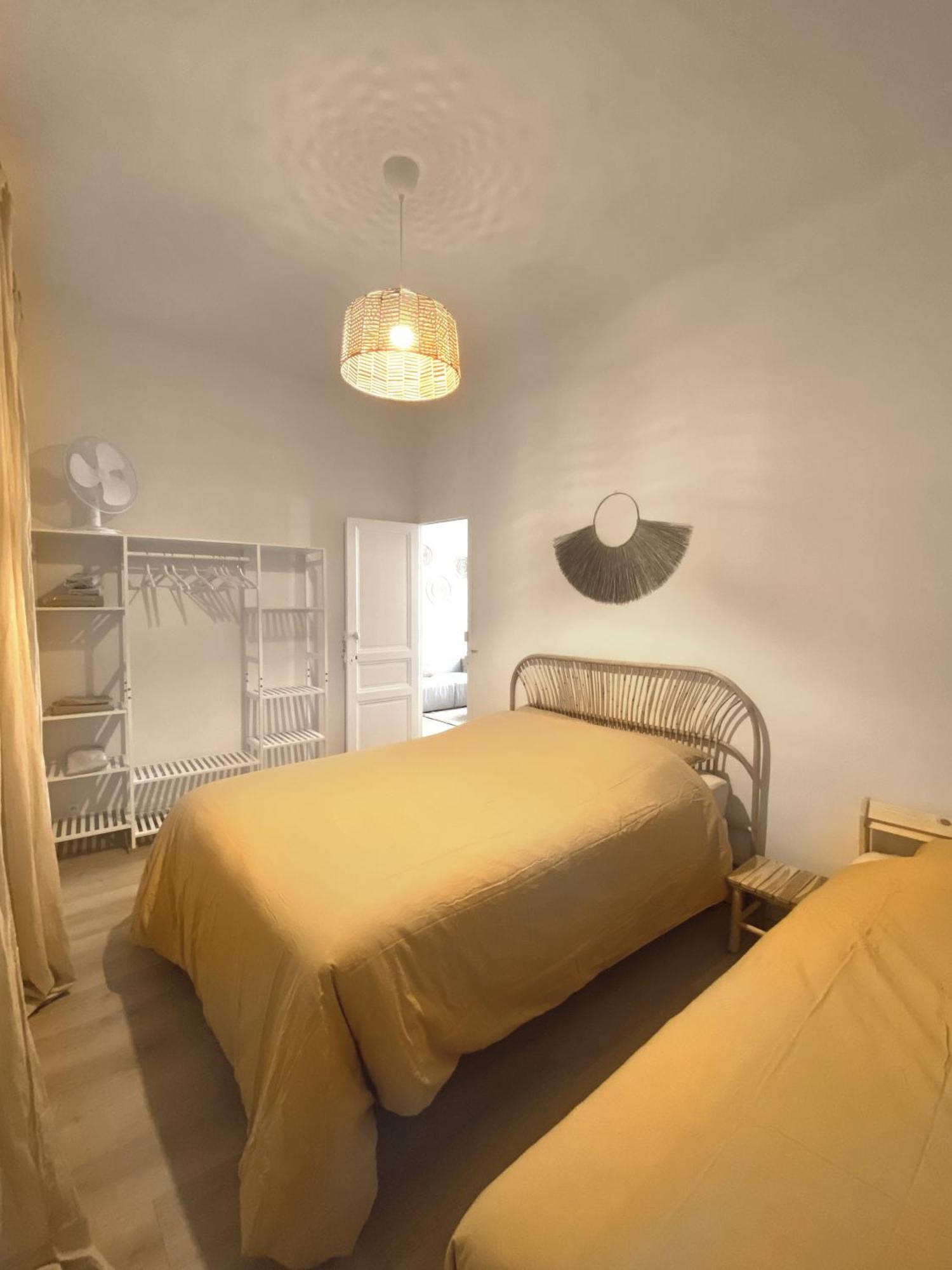 Cozy Flat Fully Renovated By Interior Designer Apartment Марсилия Екстериор снимка